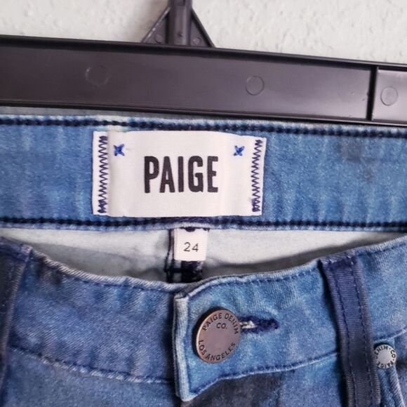 ‎Paige - Picture 3 of 6